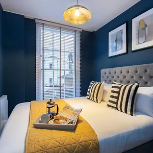 Elliot Oliver - Luxury 2 Bedroom Regency With Parking & Ev Charger , Cheltenham United Kingdom