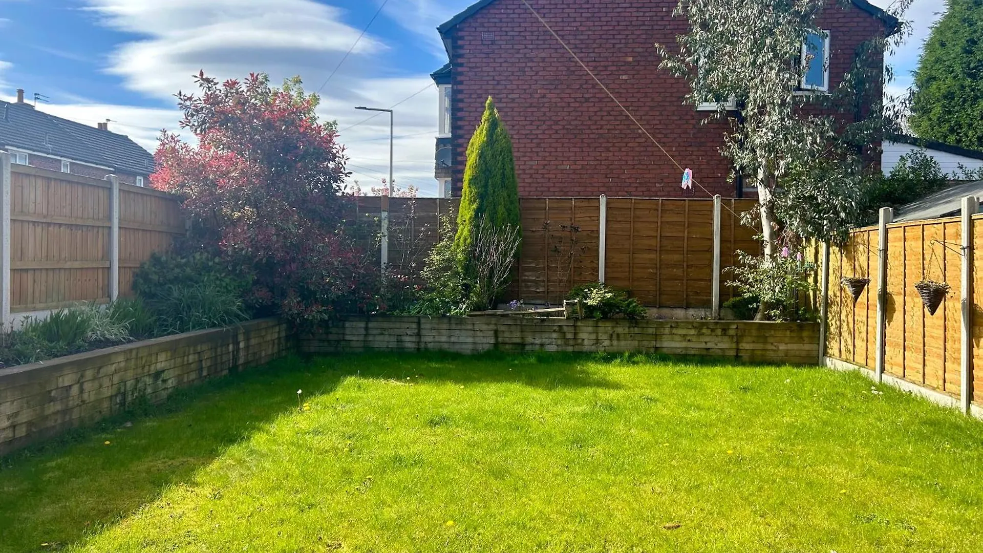 Lovely, Large Double Bedroom With Park View In Home Hazel Grove Δωμάτια σε οικογενειακή κατοικία